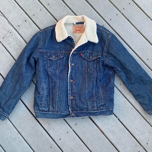 Levi's Sherpa Lined Jean Jacket || Vintage Fit Sherpa Trucker Denim Jacket, XL - Picture 3 of 6